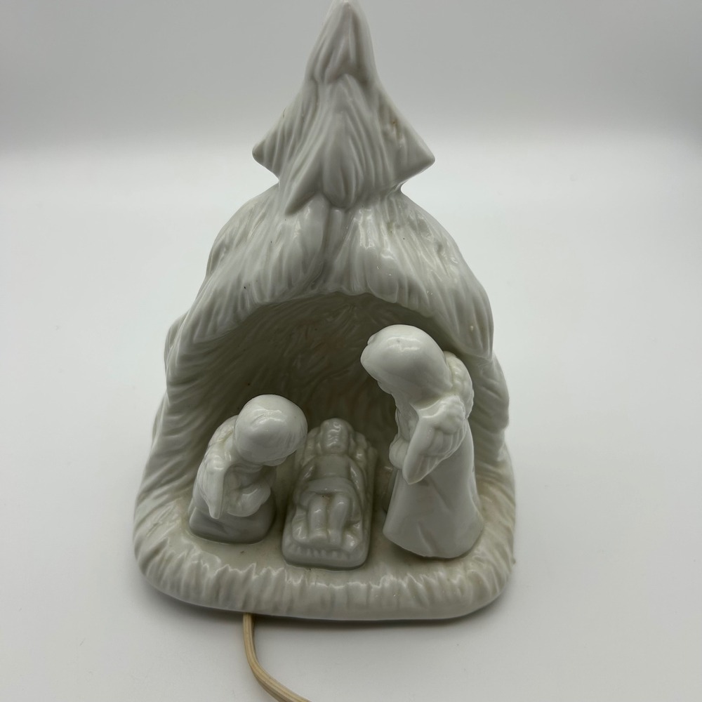 Ceramic Nativity‎ Scene Light Up Christmas Tree Angel Baby Jesus Manger vintage